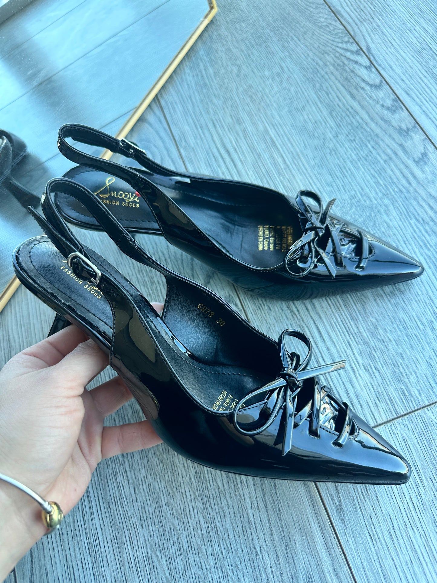TACÓN STILETTO
