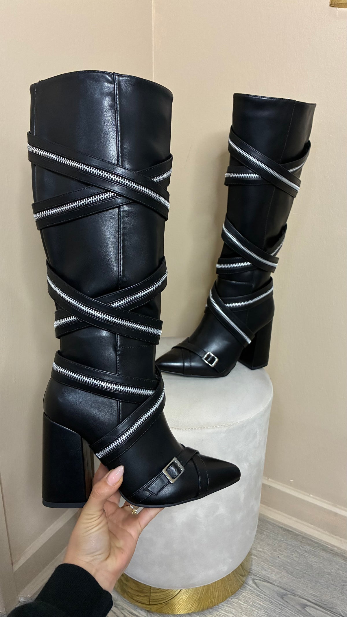 BOTA CIERRES