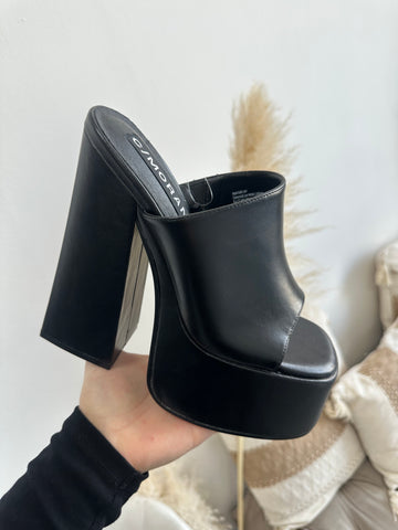 Sandalias